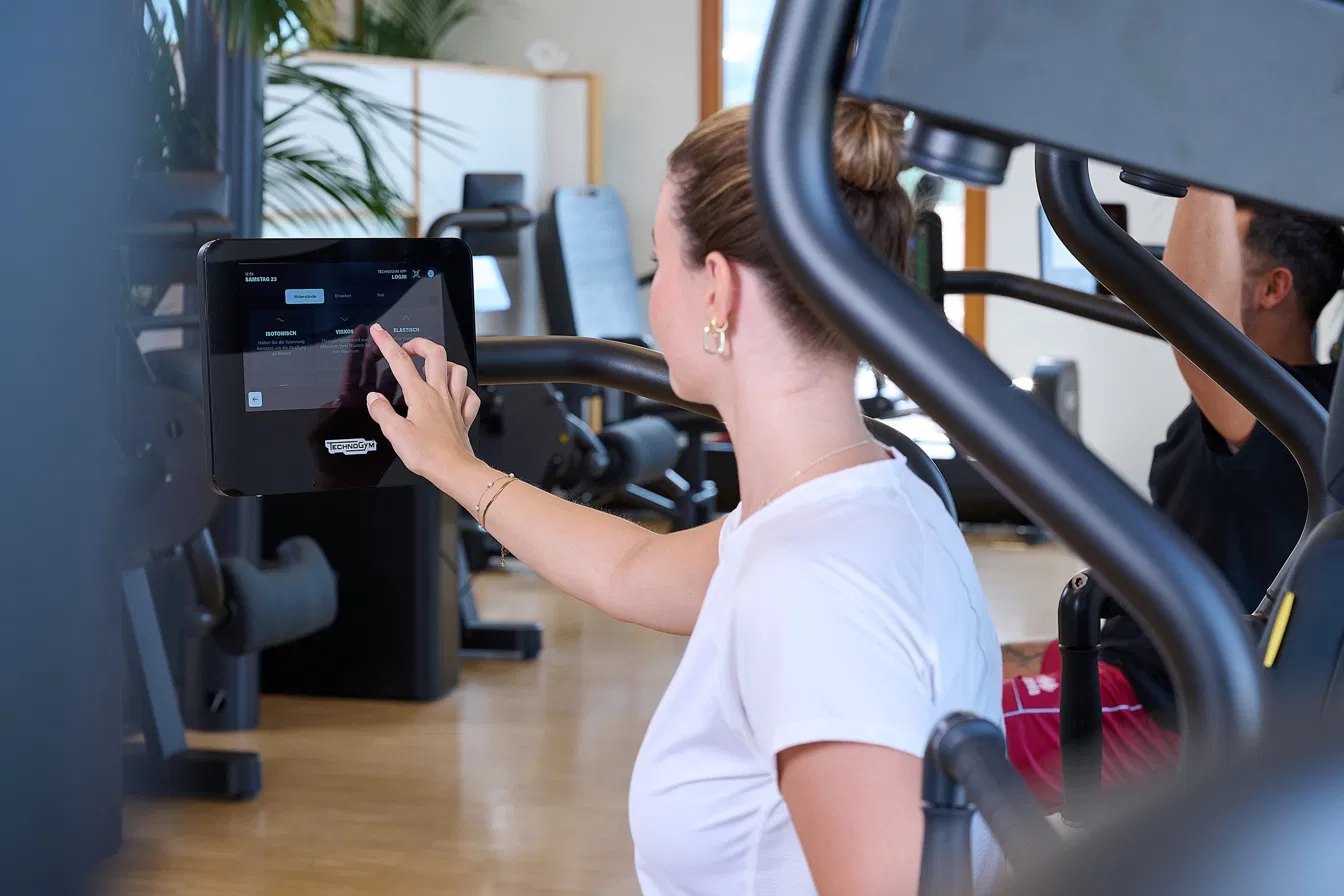 Trainingssteuerung am Technogym-Display bei 4 Balance